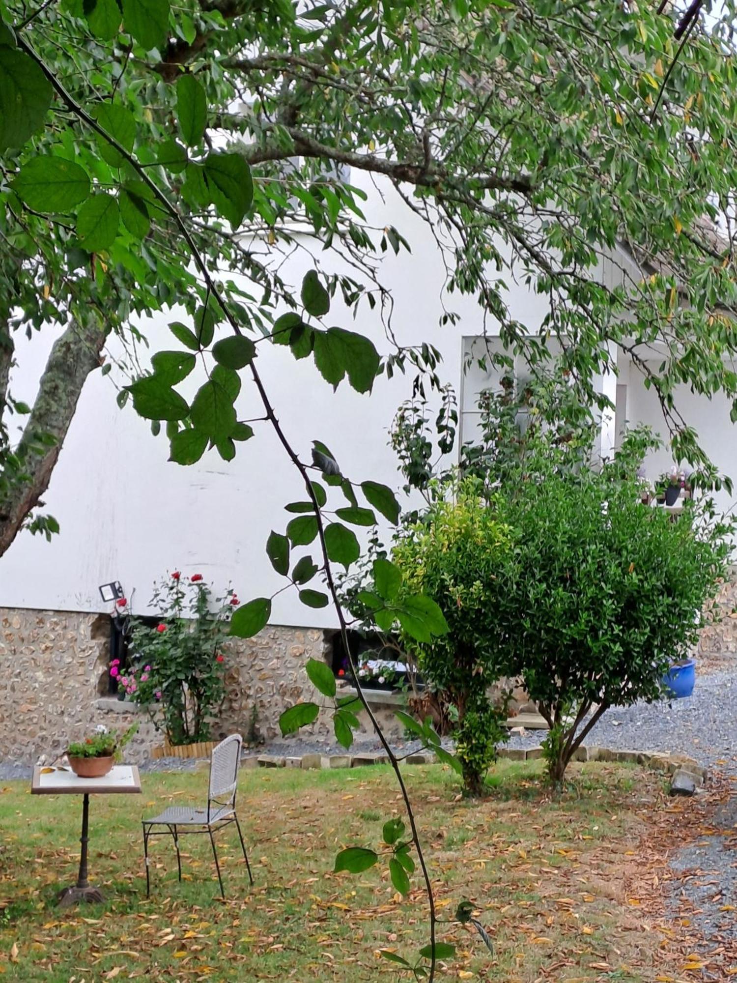 Hotel La Jufe Cormeilles  Exteriér fotografie